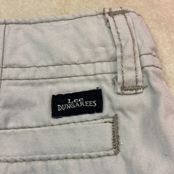 Lee Dungarees Loose Sure2Fit Boy’s Cotton Knee Length Cargo Shorts Size 7 - Picture 6 of 10